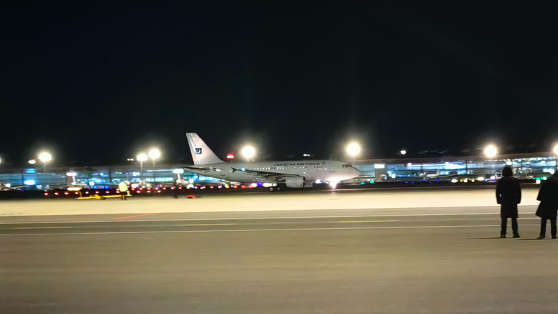 パキスタン大統領の中国国賓訪問　北京到着が示すもの