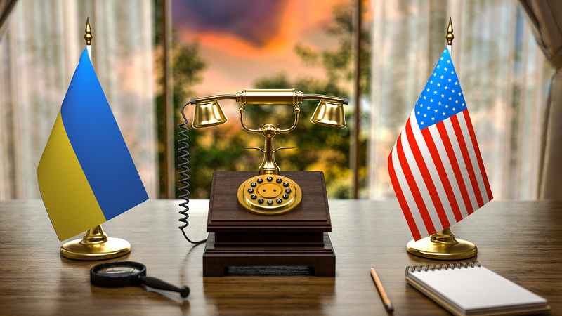 米軍がウクライナへの武器供与を一部再開　砲弾とロケット弾に焦点