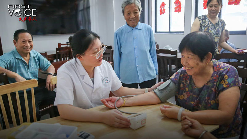 中国本土で進む人口再調整　寿命延びる一方、急速な高齢化と少子化も