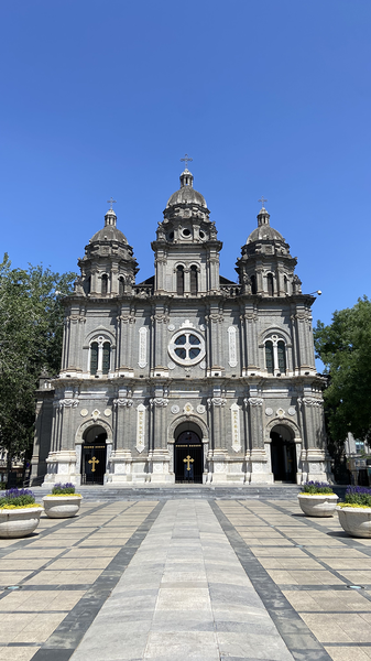 王府井カトリック教会 中国と西洋が交差する歴史の証人 video poster