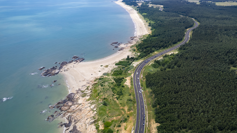 海南省をぐるっと一周する988キロ沿岸ロードトリップ