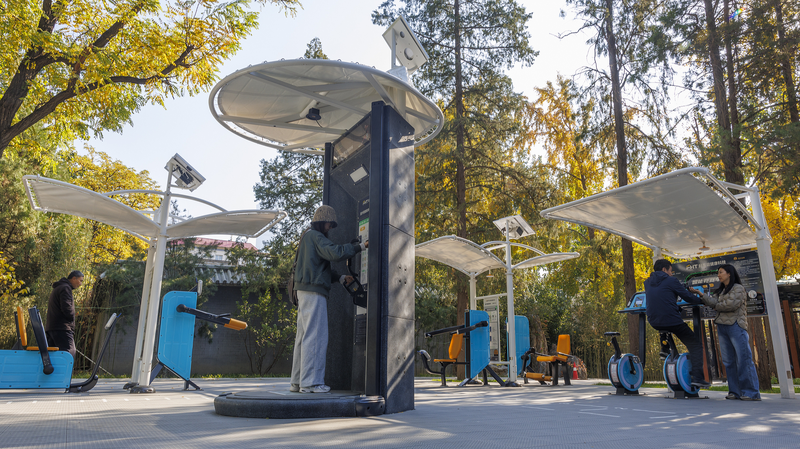 北京・日壇公園のスマートフィットネス　QRコードで変わる市民の運動習慣