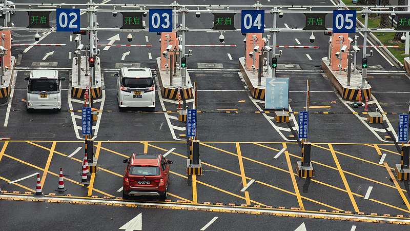 香港・珠海・マカオ大橋、外国人客70％増　年間利用1,000万人を突破