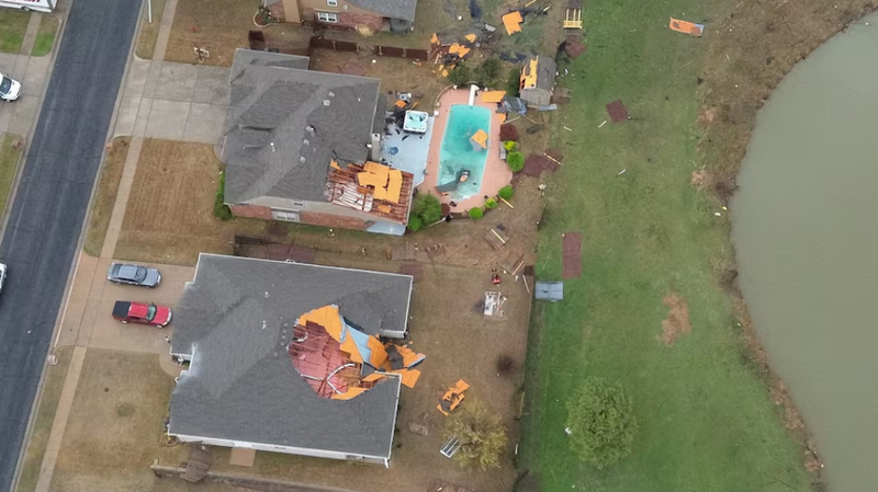 米中部・南部で竜巻と豪雨　「世代に一度」の洪水リスクと40万戸停電