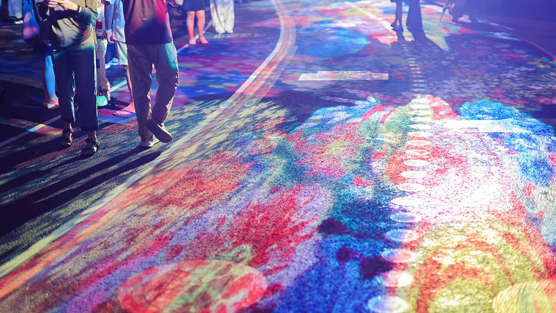 上海が光に包まれる　中秋節と国慶節を祝うライトフェスの夜 video poster