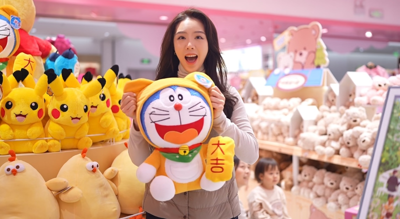 ポップカルチャーが小売を変える「guzi経済」とは video poster