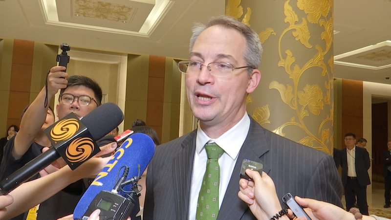 米中貿易はどこへ向かう？在中米企業トップが語る中国市場への信頼 video poster