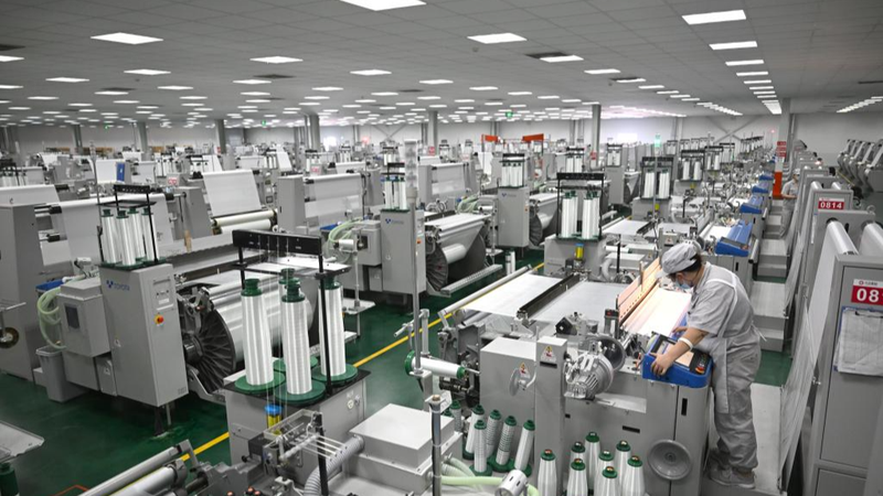 中国の新たな民営経済促進法　民間セクター重視へ成長モデルを再調整