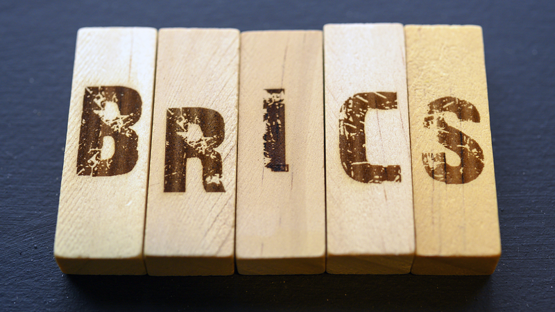 BRICSが結核対策で連携強化　世界の保健協力はどう変わるか