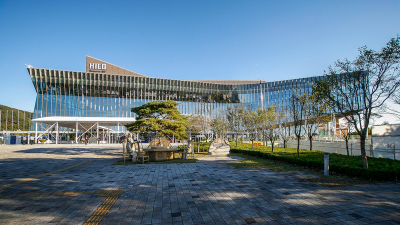 逆風下のAPECで何を語ったのか　習近平メッセージの意味を読む