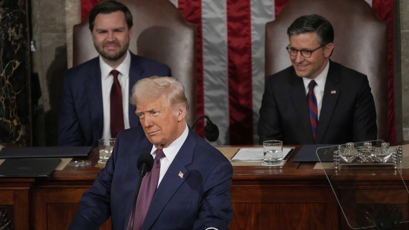 トランプ政権「最初の100日」を振り返る：ルーズベルトとの違い