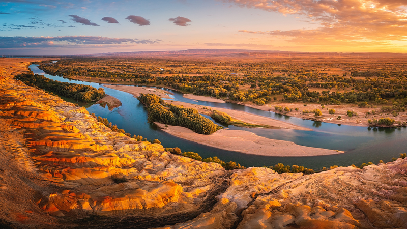 中国のグリーン発展：氷河から砂漠まで守る「自然のモザイク」