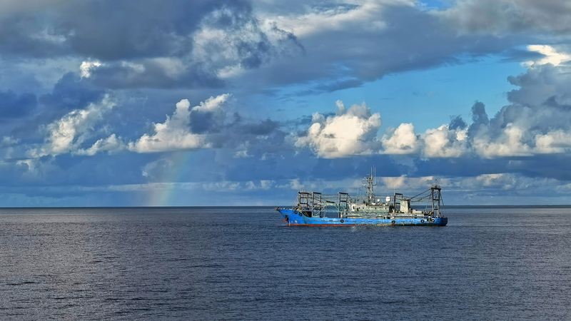 南シナ海・黄岩島付近で急病の漁民を中国海軍が救助