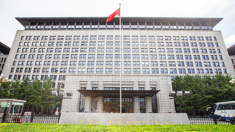 中国の何立峰副首相、スペインで米国と経済協議　TikTokと関税が焦点