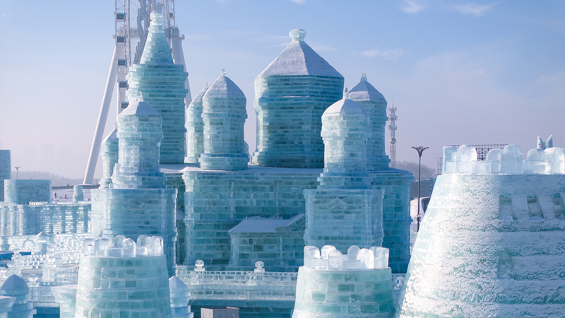 ハルビン氷雪大世界、氷と雪の童話の世界とアジア冬季大会