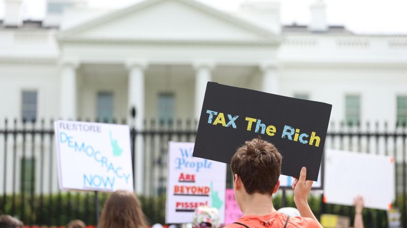 トランプ米大統領の「大きく美しい法案」 米上院通過の中身とリスクを読む