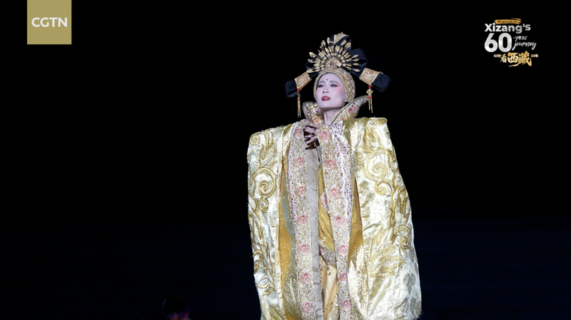 ラサの屋外オペラ「Princess Wencheng」　夢を見る観客と夢を追う出演者 video poster