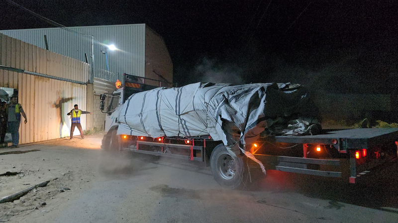 ガザに支援トラック98台　11週間の封鎖後も住民に届かず