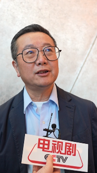 劉慈欣が語るSFの本質:時間と空間を旅するロマン 劉慈欣が語るSFの本質:時間と空間を旅するロマン video poster