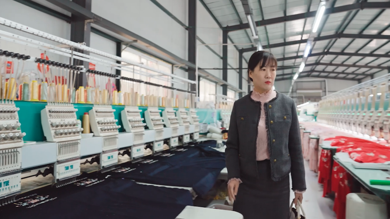 山東省の漢服リーダーMeng Xiaoxia　孔子思想と現代女性の物語 video poster