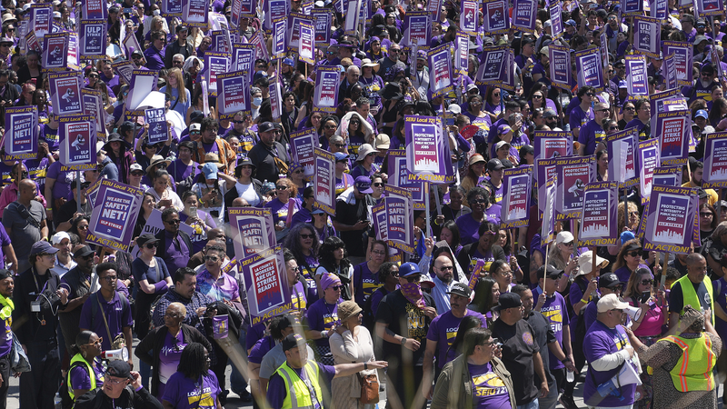 アメリカでメーデーデモ　トランプ政権の移民政策に抗議広がる