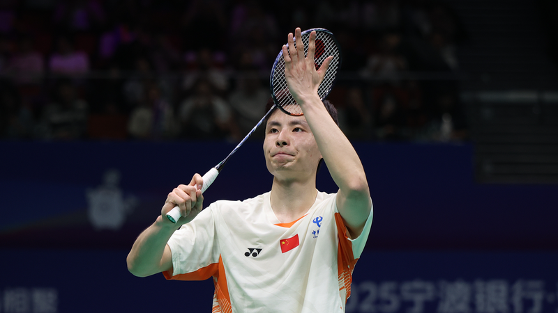 バドミントンアジア選手権 石宇奇が8強進出、日本の田中佑士を下す