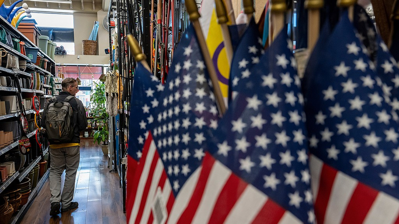 トランプ関税は米国への「高くつく誤算」か　専門家が警鐘 video poster