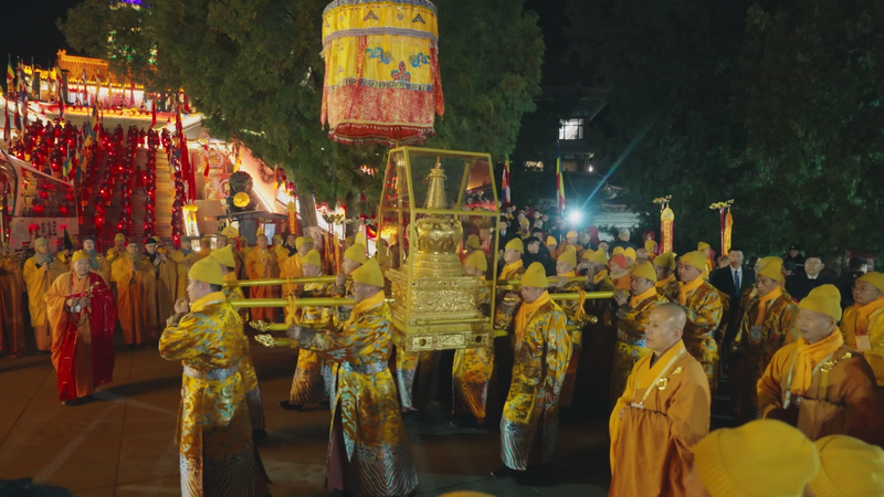 中国・タイ国交50年　宗教からハイテク自動車まで広がる「ファミリー」関係