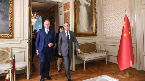 ベルギー首相が王毅外相と会談　中国・EU関係50年と多国間主義を確認