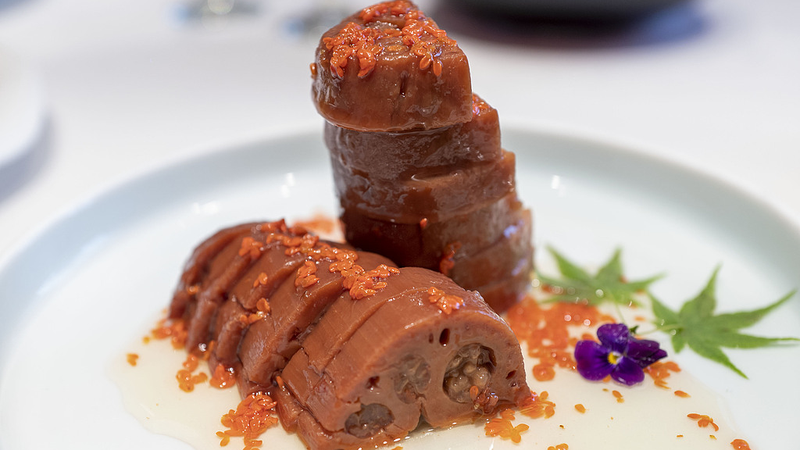 江南発・心まで甘く満たす冷たいデザート Osmanthus sticky rice lotus root