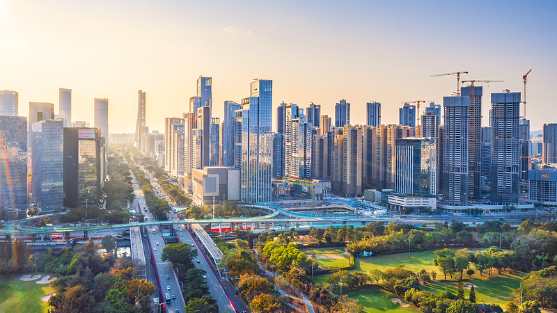 国際メディアが注目 中国「両会」2025の焦点は経済とハイテク