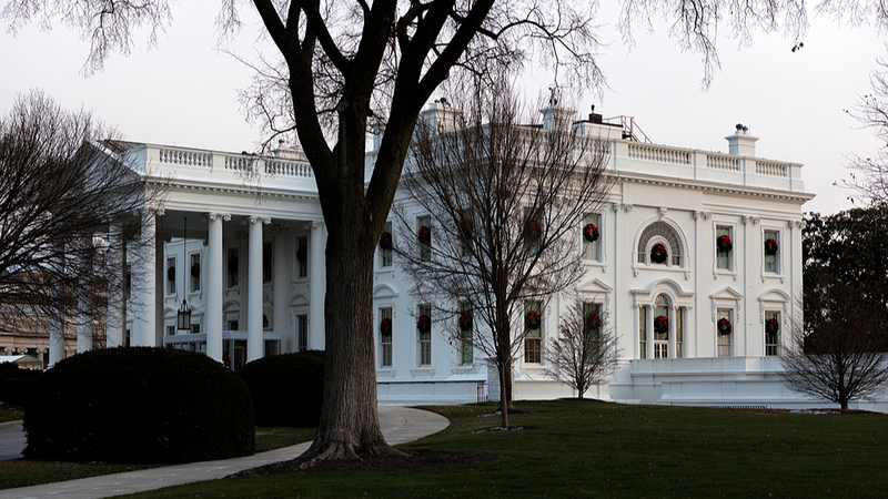 トランプ大統領、入国制限を約40の国・地域に拡大　2026年1月1日発効へ