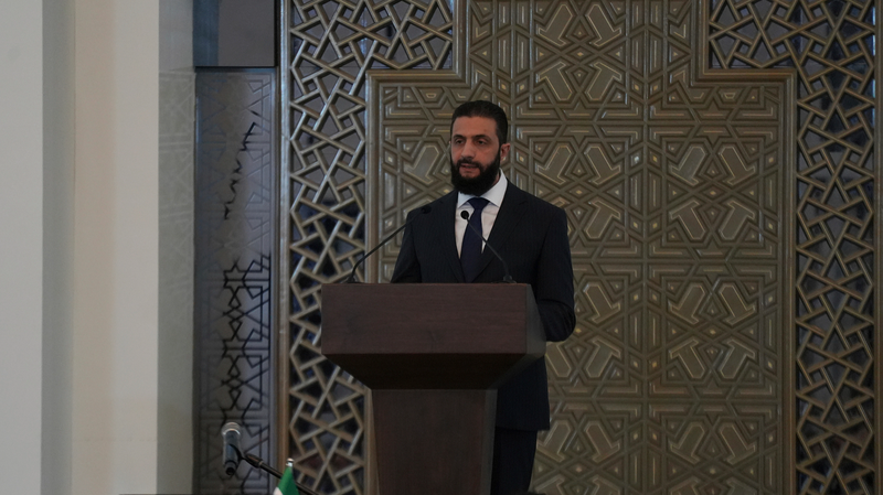 シリア暫定指導部が移行政権を発足　アサド政権崩壊から1年