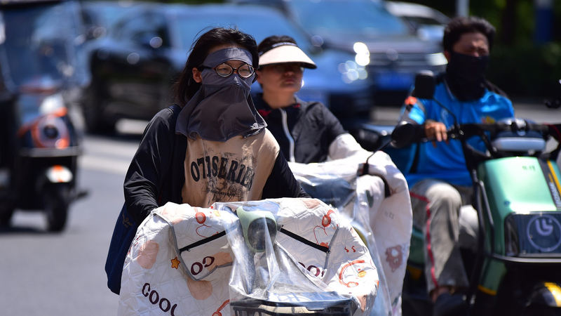 中国本土で記録的猛暑　三伏は終わっても続いた「暑さの夏」