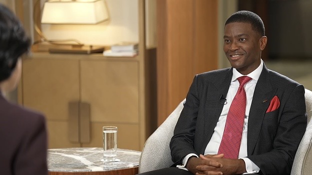 グレナダ首相、中国のグローバル構想を評価　平和と繁栄の目標が一致 video poster