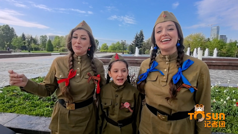 モスクワの街角で響いた「カチューシャ」　三世代がつなぐ中ロ友好 video poster