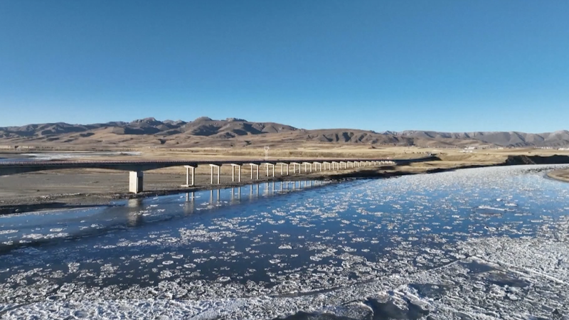 黄河に「流氷」到来　甘粛・山西で冬の“動くギャラリー” video poster