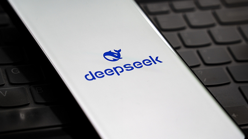 中国本土の通信大手3社、オープンソースAI「DeepSeek」を本格導入