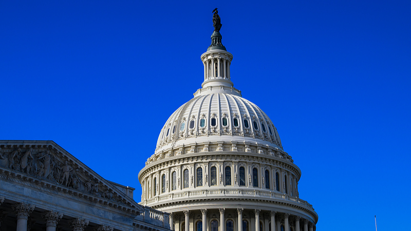 米国で史上最長の政府閉鎖36日目　政治対立が生活と経済を直撃