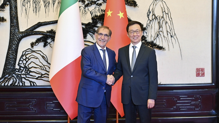 国交55周年へ：中国副主席とイタリア上院議長が北京で会談