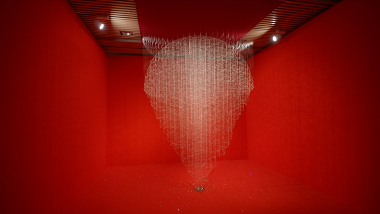 清華大学で国際ファイバーアート・ビエンナーレ、「糸の森」で工芸再生 video poster