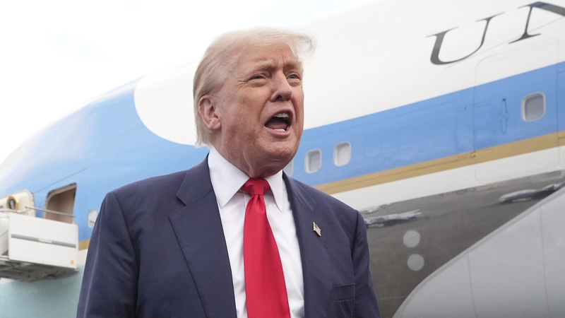 トランプ大統領、エプスタイン関連ファイル「事前説明なし」と否定