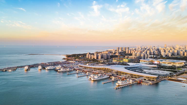海南自由貿易港が本格稼働　特別通関スタートで世界の投資ハブへ video poster