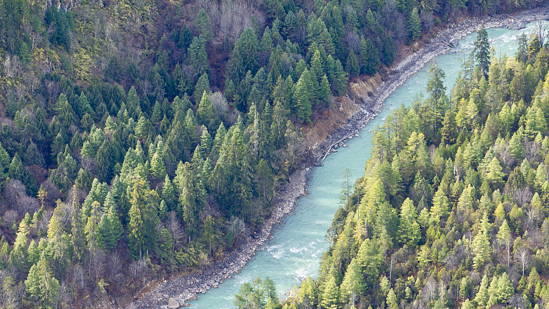 中国シーザンの環境保護白書 生態優先で人権と発展を両立へ
