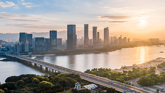 ガジュマルの街・福州の水辺を歩く　ライブ配信が伝える福建省の都市の今 video poster