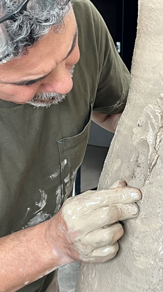 景徳鎮で出会った伝統×ハイテク　イラク人アーティストが見たAI時代の陶磁器 video poster