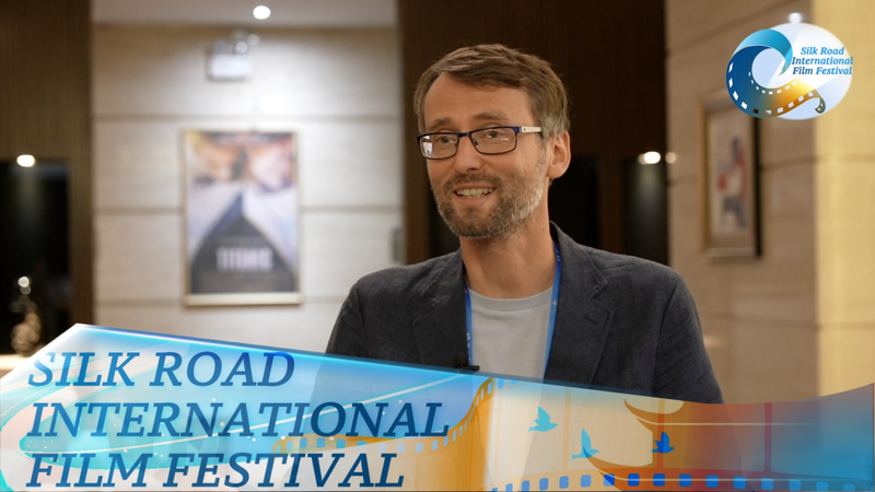 ポーランドのドキュメンタリー監督が語る新世代映画制作者へのアドバイス video poster