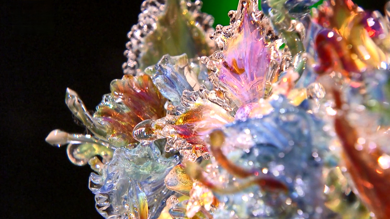 中国国家博物館で淄博の琉璃が輝く 古代ガラスと現代アートの競演 video poster