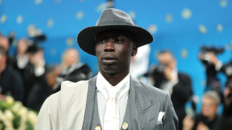 TikTokスターのカビ・ラメ、ビザ超過で拘束後に米国出国