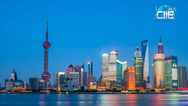 上海・陸家嘴の金融エネルギー 黄浦江が見守る国際金融街 video poster